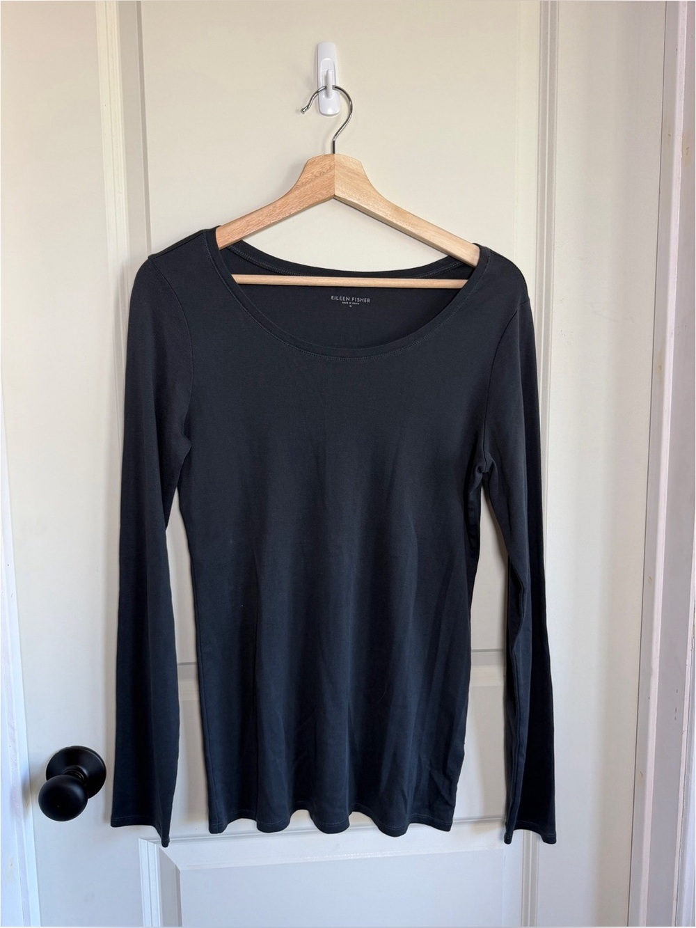 Eileen Fisher Womens Medium Black 100% Organic Cotton Scoop Neck Top